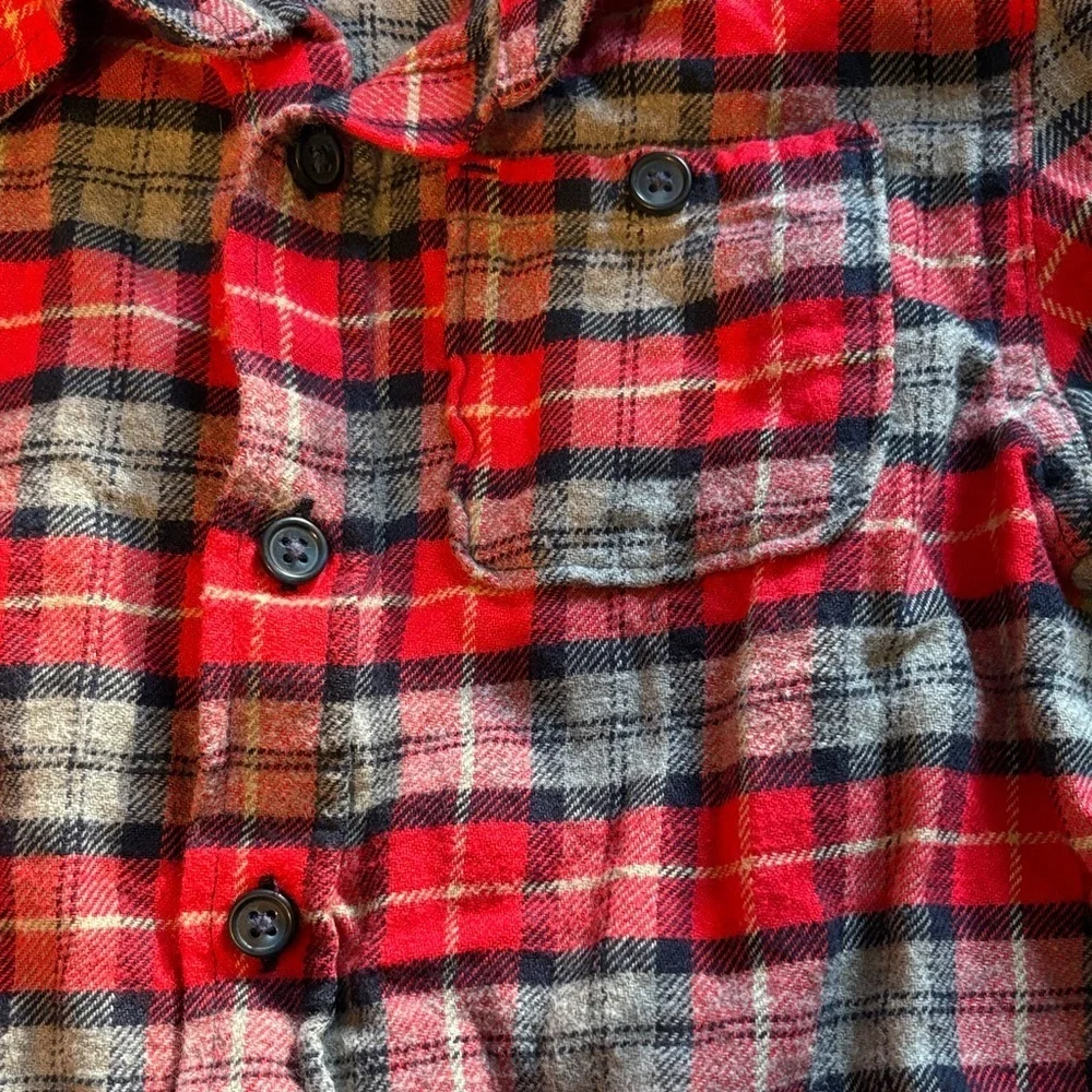 Old Navy Red and Gray Plaid Kids Button Down Shirt - Size 5T​​​